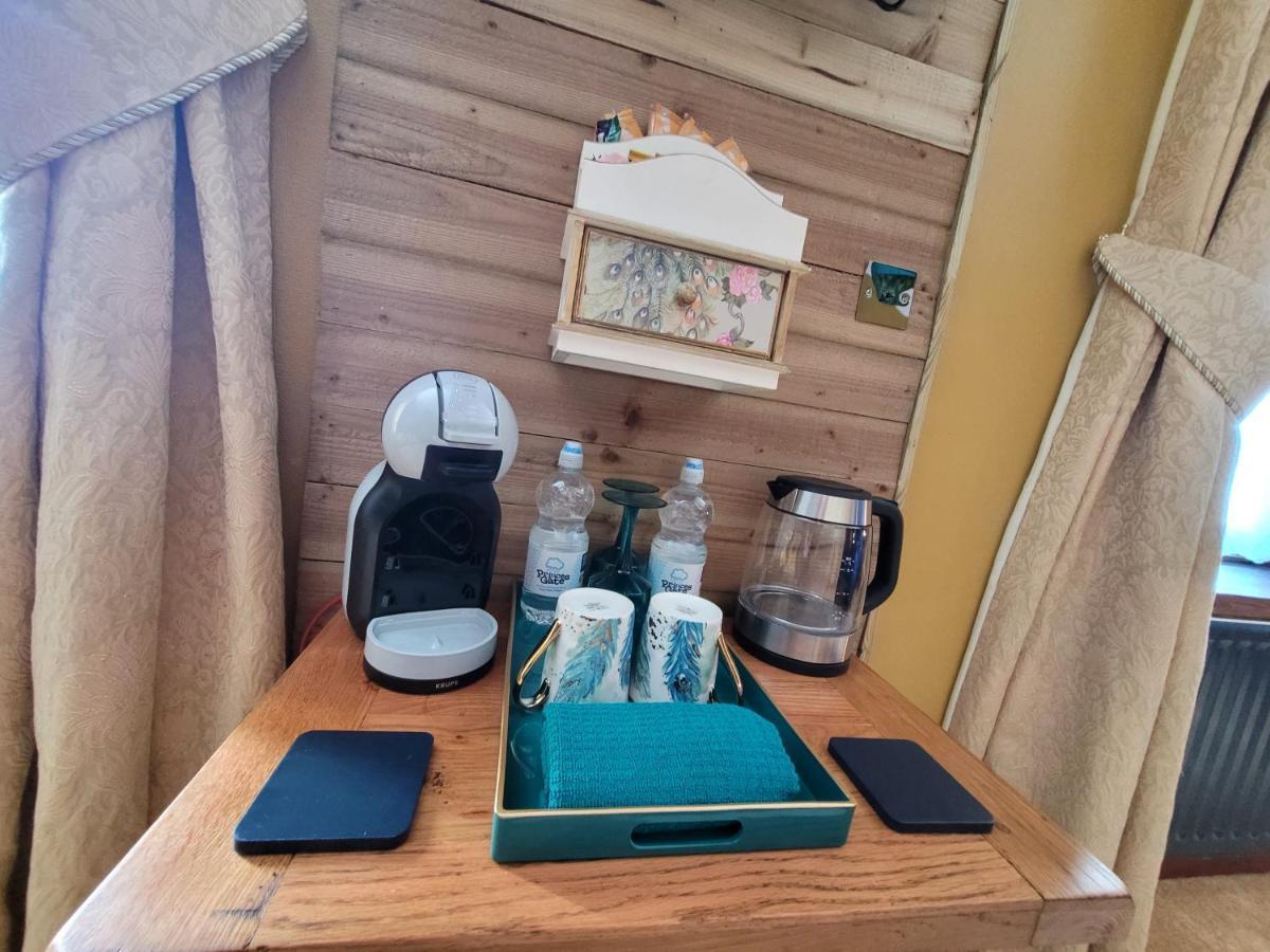 Farmhouse B&B Family Stay Or Romantic Break, On Our Smallholding Close To Narberth Zewnętrze zdjęcie