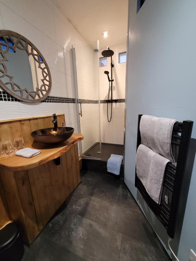Farmhouse B&B Family Stay Or Romantic Break, On Our Smallholding Close To Narberth Zewnętrze zdjęcie