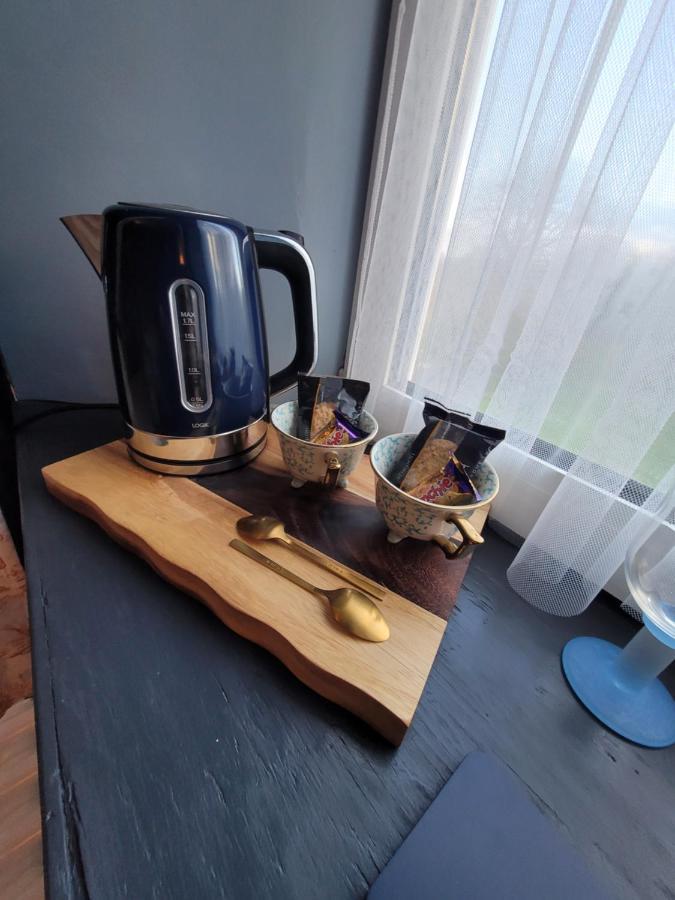 Farmhouse B&B Family Stay Or Romantic Break, On Our Smallholding Close To Narberth Zewnętrze zdjęcie